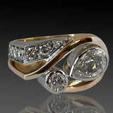 Granny-style uneven prsteň made of zlatý and strieborný with zircon