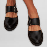 Sara | Classic Mary Janes with nastaviteľný fastening