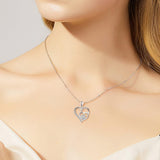 Srebrna ogrlica s a footprint i a heart s a cubic zirconia