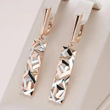 Elegantné Zlatý and Strieborný Square Pendants