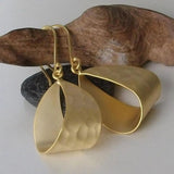 Vintage zlatý earring