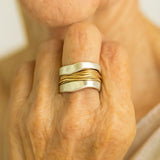 Strieborný prsteň with golden threads
