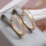 Fine náušnice crafted in zlatý and diamonds