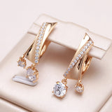 Elegantné Irregular Zlatý and Zircon Náušnice