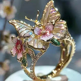 Nature's dazzling motýľ prsteň with zirconia