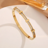 Simple geometric open náramok with two layers of zircon