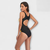 Jednodijelni sportski bikini s izrezom na leđima