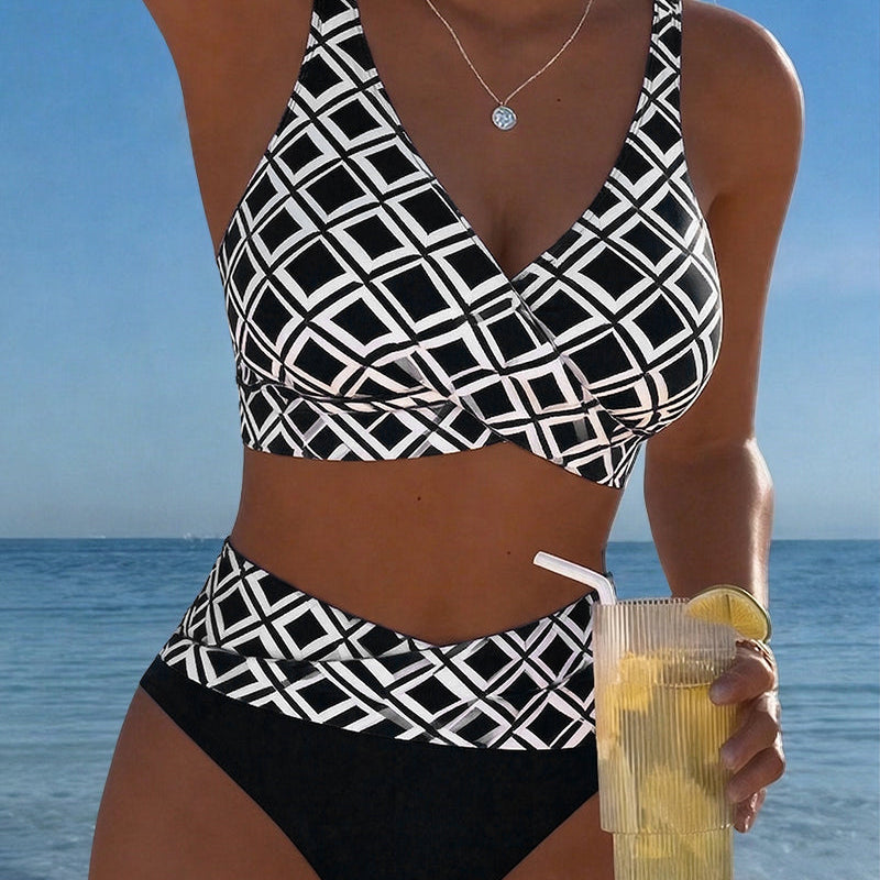 Justīne - Vysoký Strih Bikiny