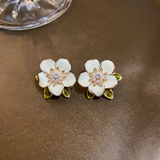 White zlatý náušnice with cubic zirconia