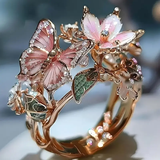 Nature's dazzling motýľ prsteň with zirconia