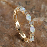 Vintage Zlatý Prsteň with Opal Eternity