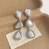 Strieborný triangular náušnice with pearls